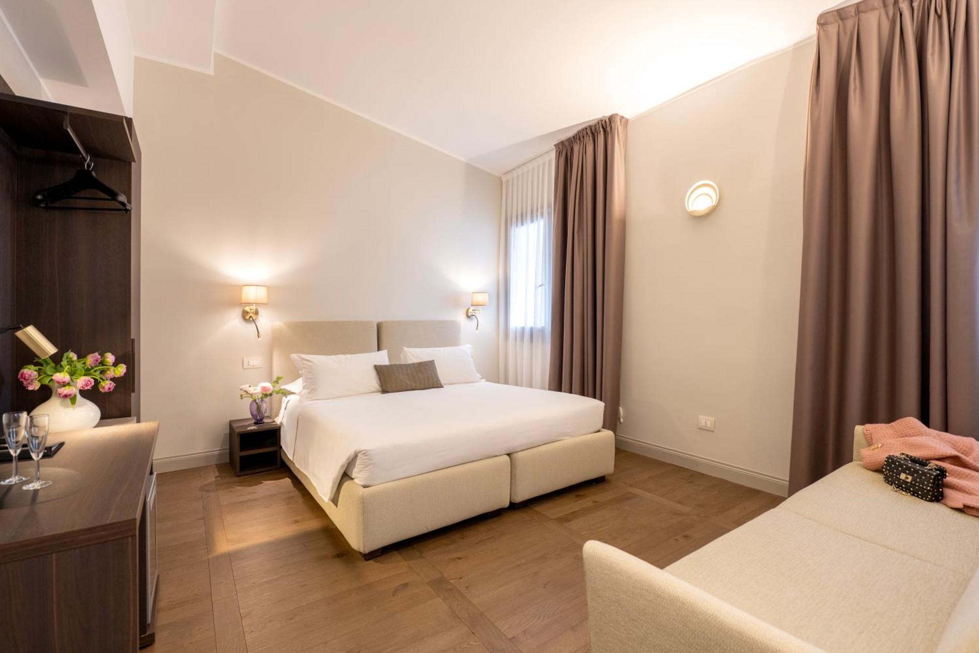 Hotel Carlton 4*
