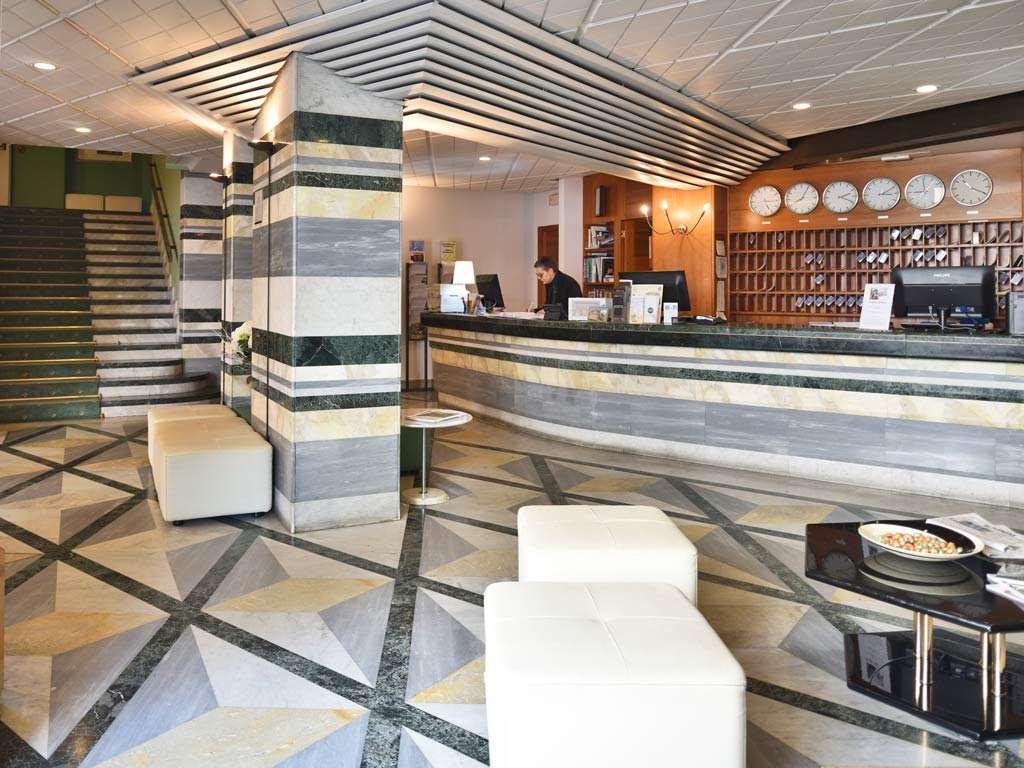 Hotel Carlton
