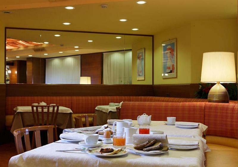 Hotel Carlton