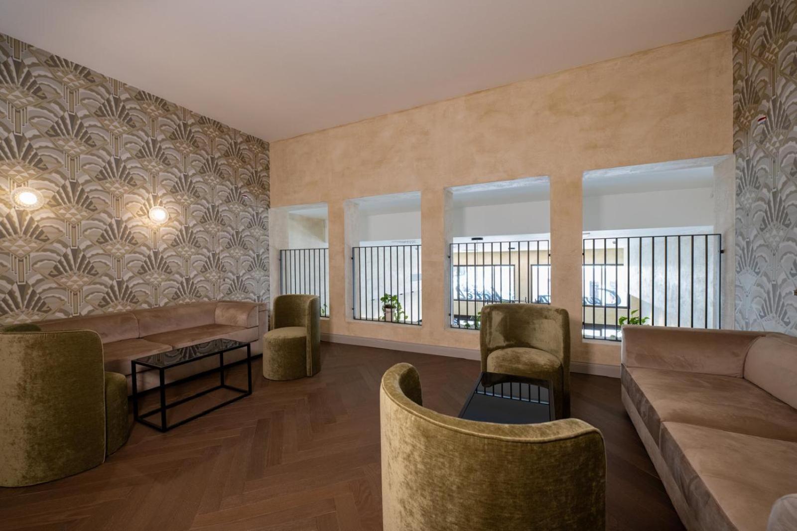 Hotel Carlton 4*